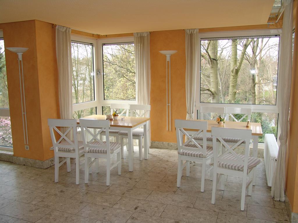 Hotel St.-Michaels-Heim Berlin Bagian luar foto
